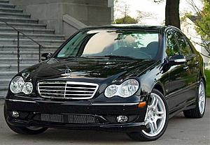 FS: 18&quot; Style IV wheels staggered LIKE NEW-robs-mercedes-colonial-building-aug-2005-comp.jpg
