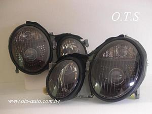 Black Projector-yuyu5837-img600x450-1177490820w208_projector_head_lamp_black_y.jpg
