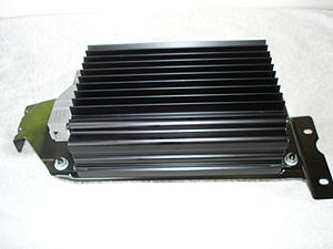 W208 Becker radio &amp; Bose power amplifier.-dsc00993.jpg