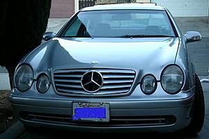 This just in - W204 flat hood badge pops right onto W208-cars2.jpg