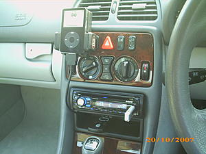 Sorry, yet another ipod install (pics)-third.jpg