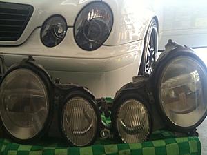 FS W208 Xenon OEM Headlights-pair.jpg