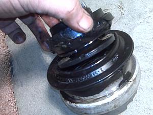 Inside our motor mounts..  MUST SEE!!-mm2.jpg