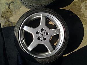 2005 E350 Rims-e350-rim.jpg