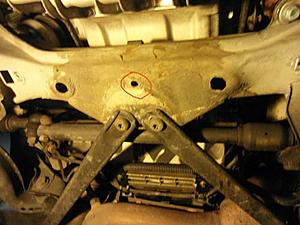 Anyone use their floor jack on the center subframe?-jackpoint.jpg