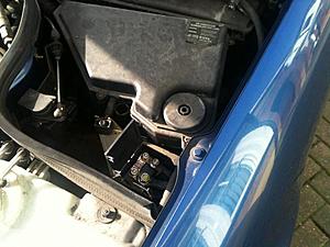HELP!! - 2000 Mercedes CLK 200 - Battery Dead, and cant get Trunk / Boot open!-steve-iphone-3gs-18-feb-006.jpg