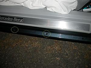 How do you remove sideskirts off of a 320 coupe?-dscn9027.jpg