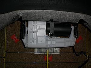 Help - Driver seat stuck in folded up-pivoted position!-cimg0797.jpg
