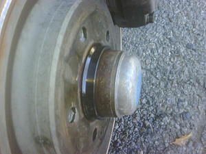 Remove end cap from axle?-img00028-20100814-1135.jpg