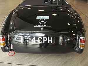 Mercedes Benz World, UK-pic0010.jpg