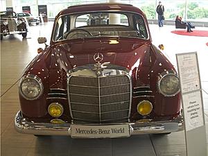 Mercedes Benz World, UK-pic0018.jpg