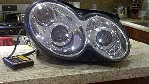 W209 (aftermarket) bi-xenon lights coming soon....-2011-08-11_23-12-26_519.jpg