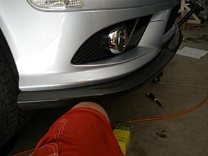 I need a 07+ CLK550 sport to test fit a CF front lip in SoCal.-pa080084.jpg