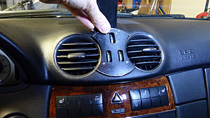 Has anyone replaced the middle A/C vent plastic disc with wood?-p1040136-copy.jpg