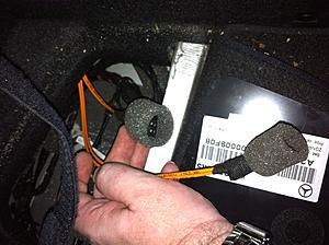 What am I missing - electronics in trunk?-img_1950.jpg