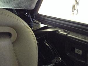 W209 rear quarter window-image.jpg