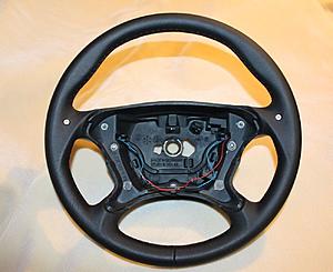 AMG steering wheel thickness vs non AMG-s-l1600.jpg