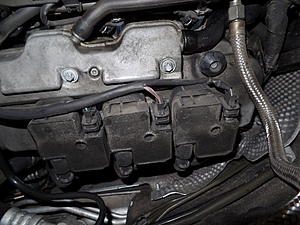 DIY:  Remove and replace valve cover gaskets and spark plugs-sam_2400.jpg