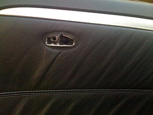 Remove the driver side interior panel to fix the Window rattling noise-img_0213.jpg