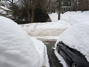 100 inches of snow so far; all on my car!-img_1095_zpsac6b405d.jpg