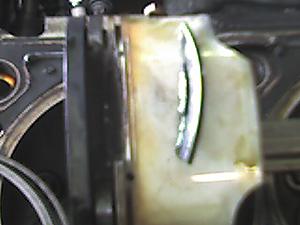 Pics of bad piston-photo_040307_001.jpg