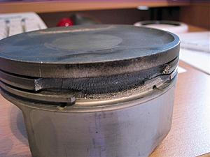 High Res Pictures of Bad Piston-126_2664.jpg