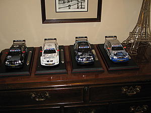 Anyone interested in 1/18 scale W208/W209 Models?-img_0308.jpg