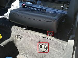 How to remove your W209 rear seats. Or &quot;My CLK55 AMG Superleggera&quot; haha-0gtnhsc.jpg