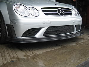 Lowering the black-clk63bs_frlip_02.jpg