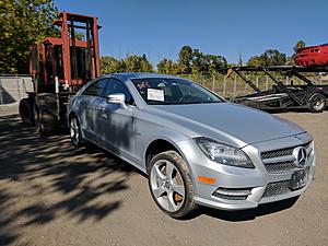 Incoming W218 CLS550 for Parts...-img_20171005_150453.jpg