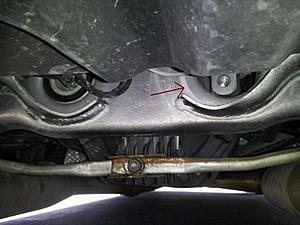 MISSING A BOLT/BUSHING? REAR AXLE-20140214_111536.jpg