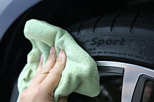 Quick Detailing Tip: Cleaning and dressing your tires properly-img_6695_zpsicodmaq4.jpg