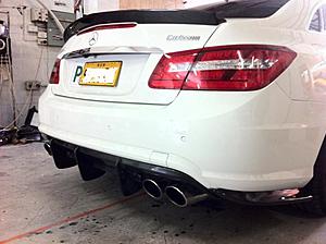 new awesome carbon rear on calcite white E coupe in  Australia-stage-3-fin.jpg