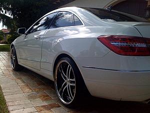 My E350 on New Vossen 20's-e-coupe-low-rear-qtr.jpg