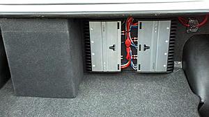 82 300D Stereo Installation-jl-amps-sealed-sub-box.jpg