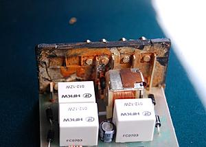 W124 Fuel Pump Relay-relay2.jpg