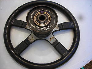 EARLY AMG STEERING WHEEL-dscn1277.jpg