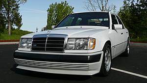 Im looking for the license plate filer piece for the front bumper-benzface1.jpg