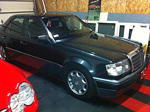 W124 E-Class Picture Thread-first-pic.jpg