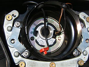 Correct ground of horn when switching steering wheels-dscf4436.jpg