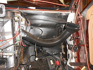 Saw a small spark through middle vent under dash?-dscn1949.jpg