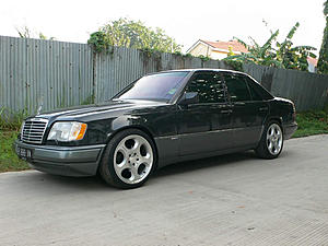 W124 E-Class Picture Thread-blueblack_side.jpg