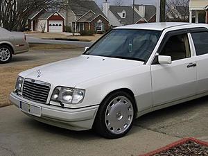 W124 E-Class Picture Thread-corner2.jpg