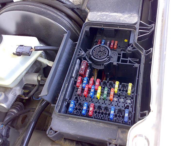 OBDII tools needed or can car diagnose itself? - MBWorld ... 1999 e320 auxiliary fuse box diagram 