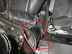 Need Help: Picture of stock airbox intake for E430-airintake1.jpg