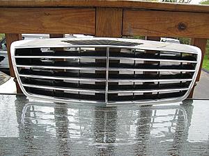 For sale.W210 E class Grill (2000-2002)-img_1587.jpg