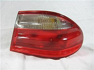 FS: W210 RIGHT OUTER TAIL LIGHT ASSY-156225709_tp.jpg