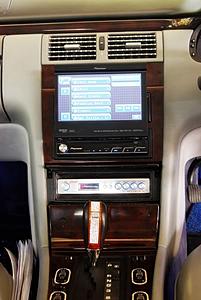 double din creation-w210-center-console.jpg