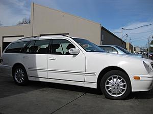 white/blk 2002 E320 wagon 4Matic-e320w-side.jpg