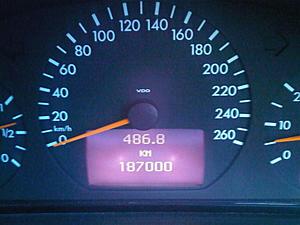 How many miles do you have on your E Class?-img00673-20120905-1712.jpg